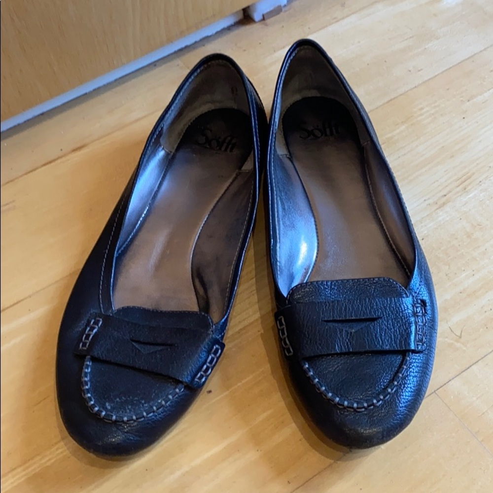 Leather flats